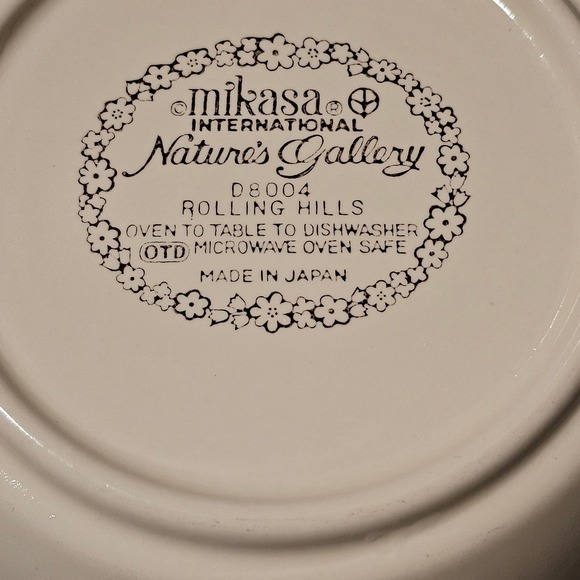 Rolling Hills by MIKASA 9 Inch Round Vegetable Serving Bowl - Picture 2 of 2